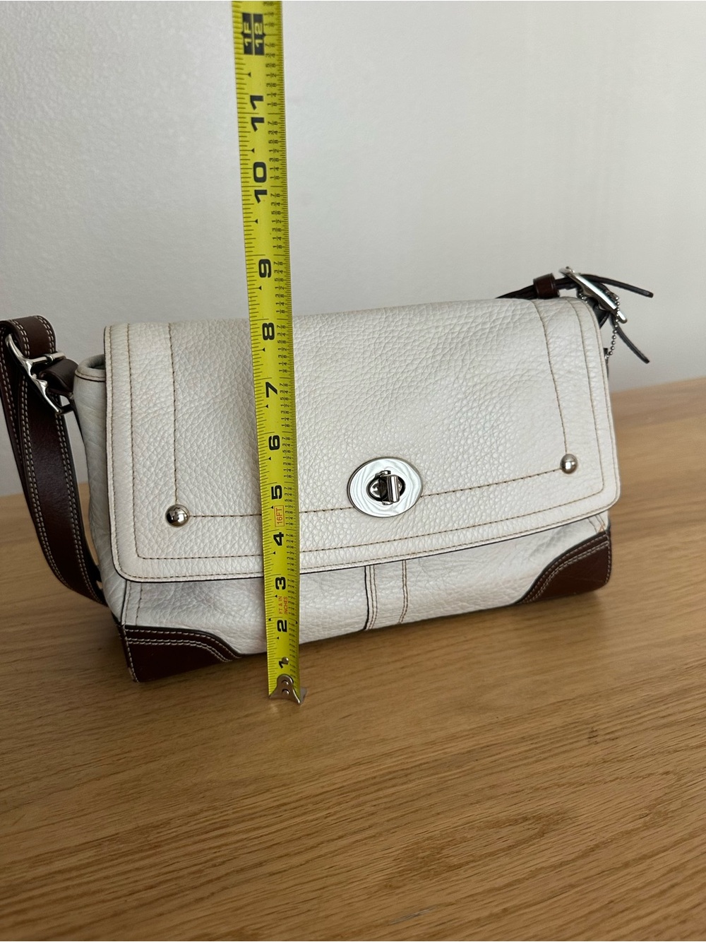 Coach two way bag - Picture 5 of 15